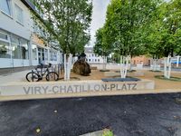 Viry-Chatillon-Platz 1